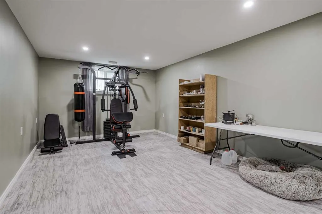 608 Henricks Drive