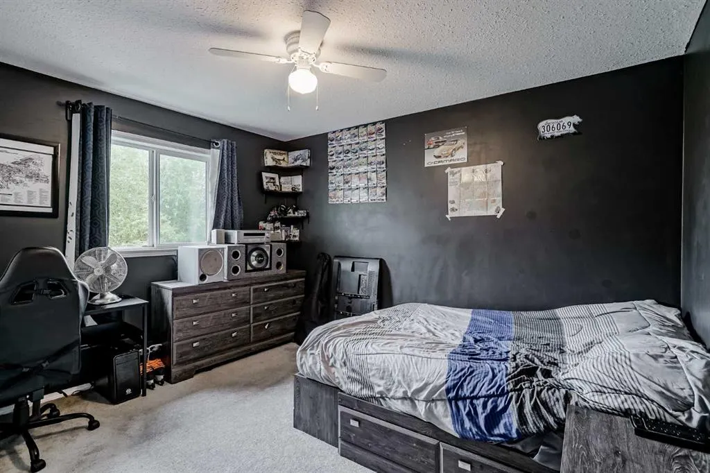 608 Henricks Drive