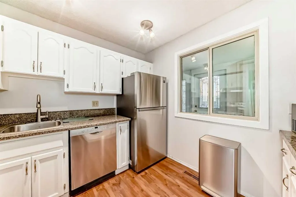 803 Varsity Estates Drive NW, #16