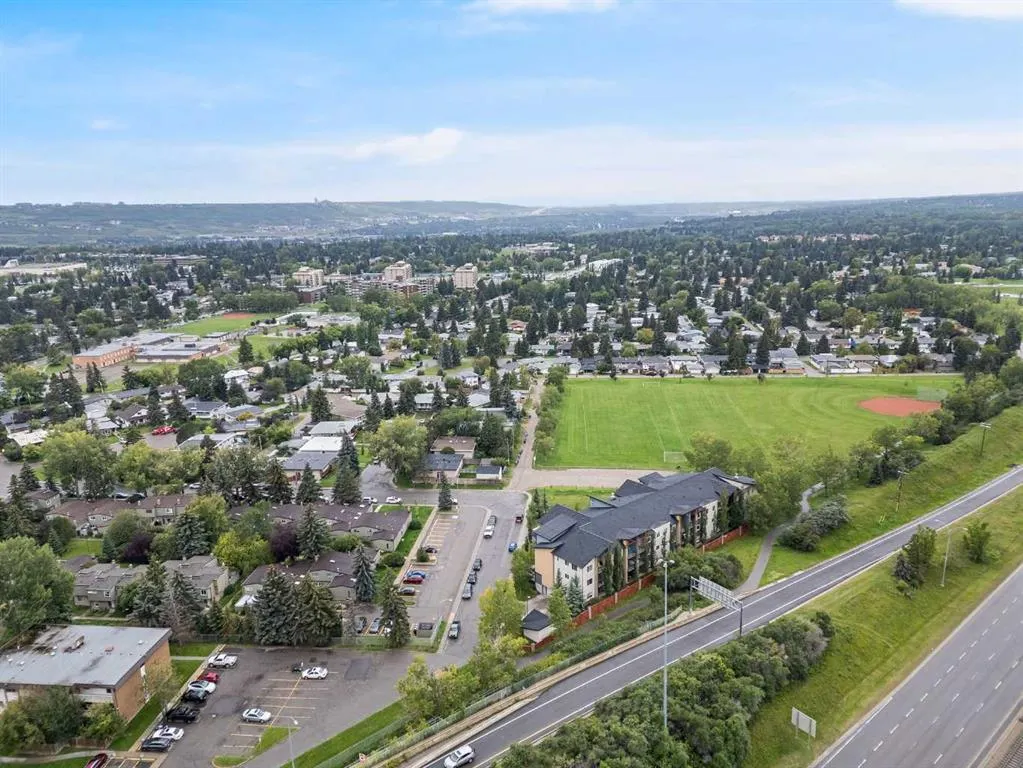 3950 46 Avenue NW, #206
