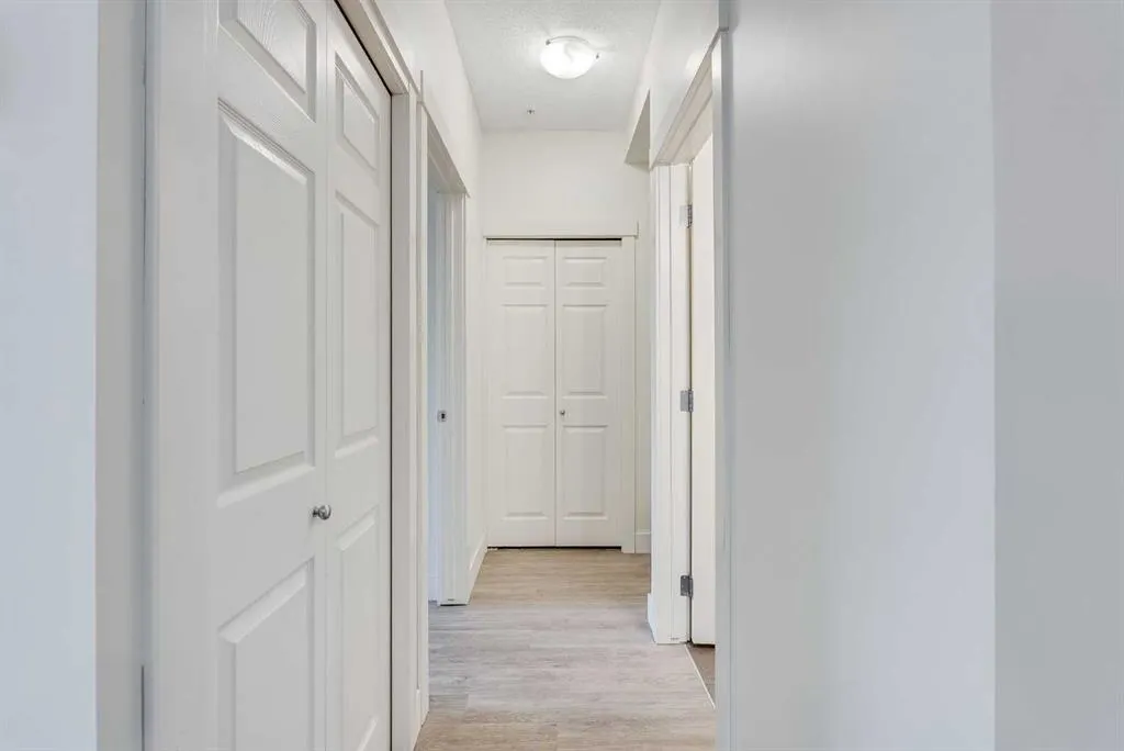 3950 46 Avenue NW, #206