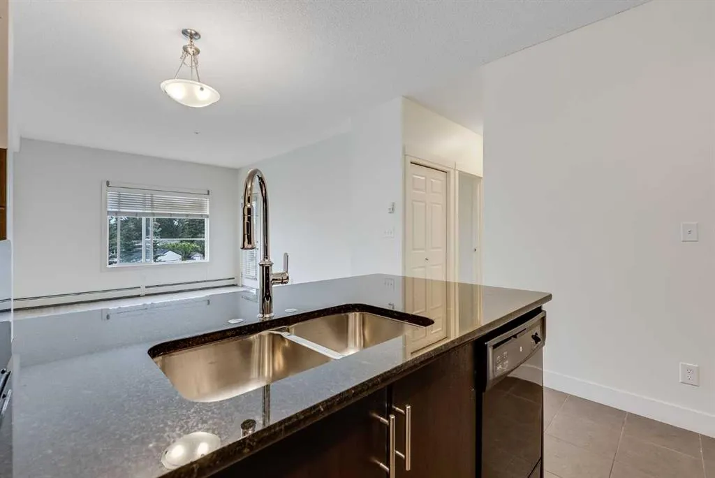 3950 46 Avenue NW, #206