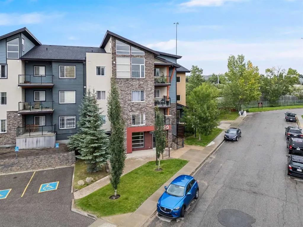 3950 46 Avenue NW, #206