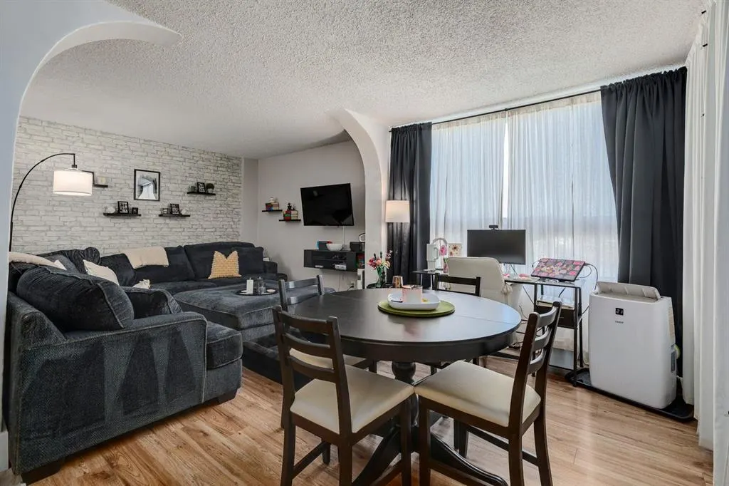314 14 Street NW, #302