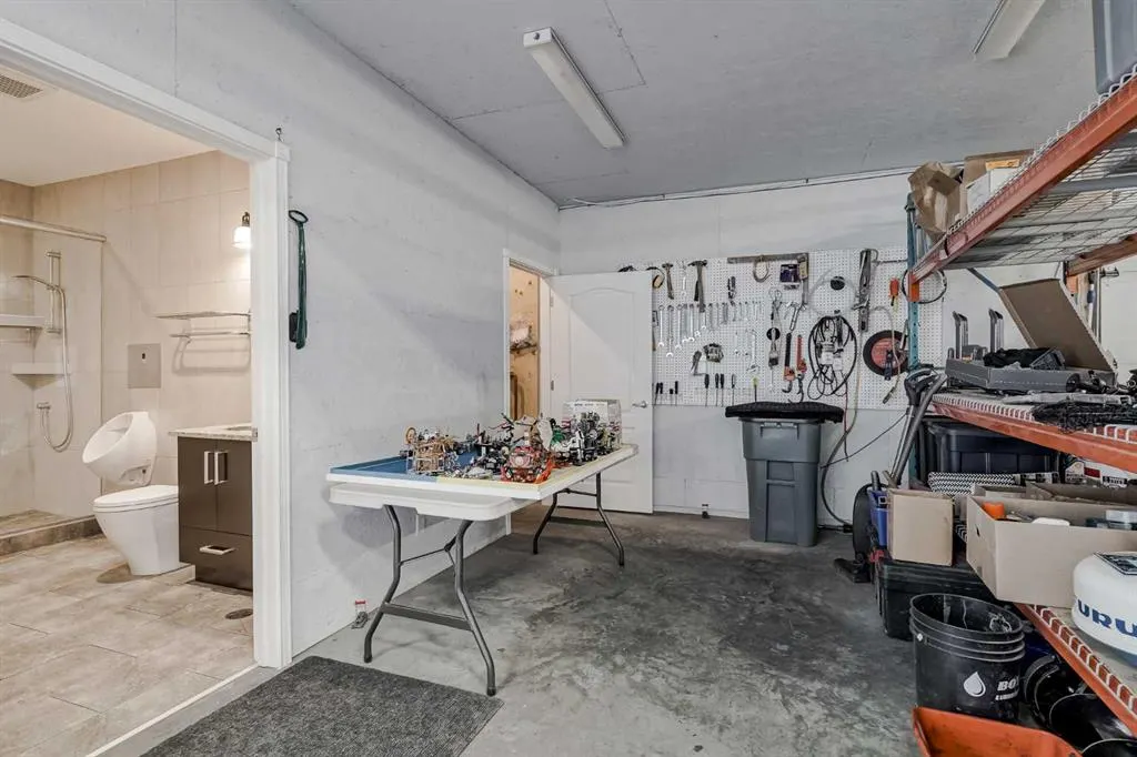 210036 96 Street W