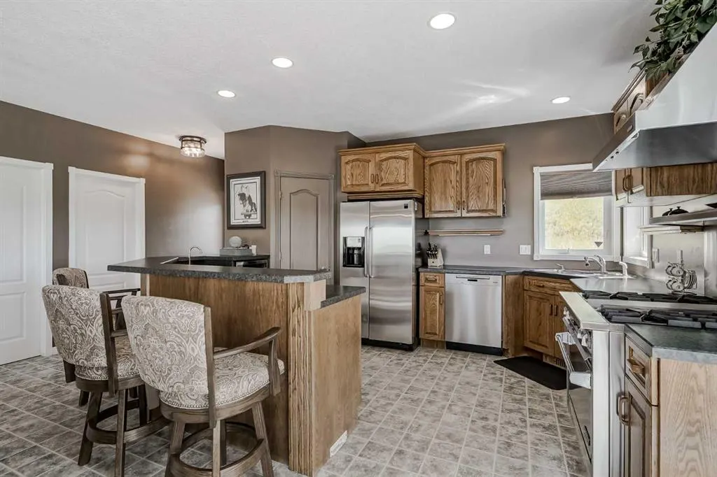 210036 96 Street W