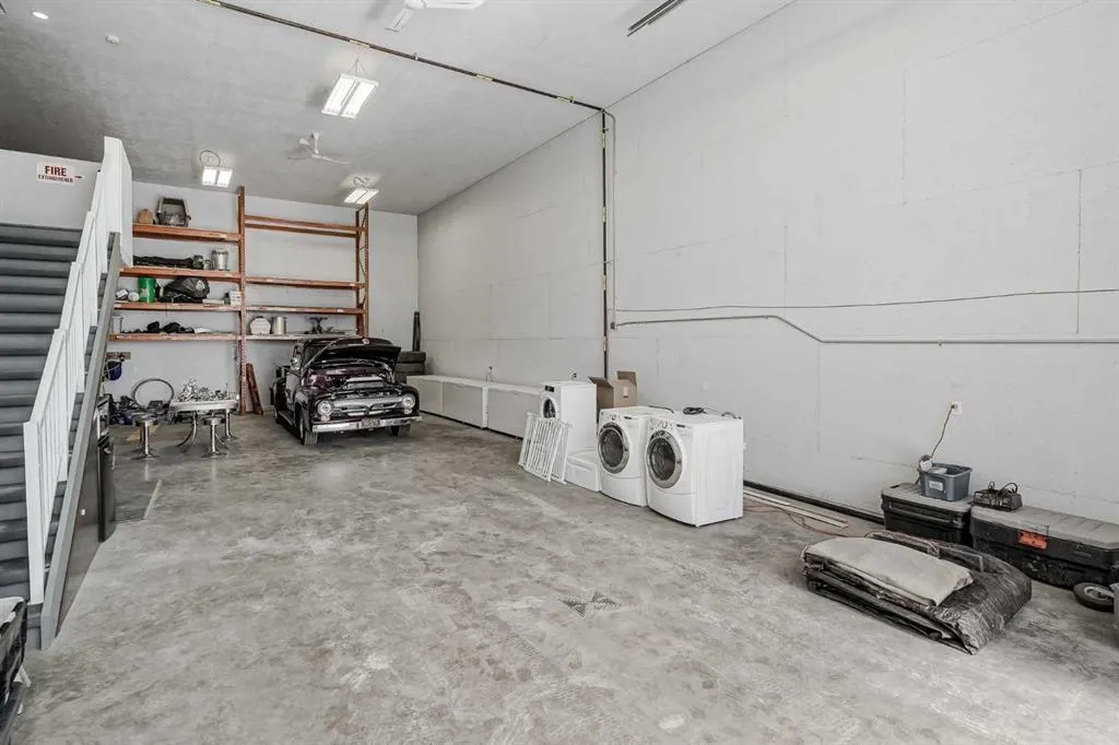210036 96 Street W