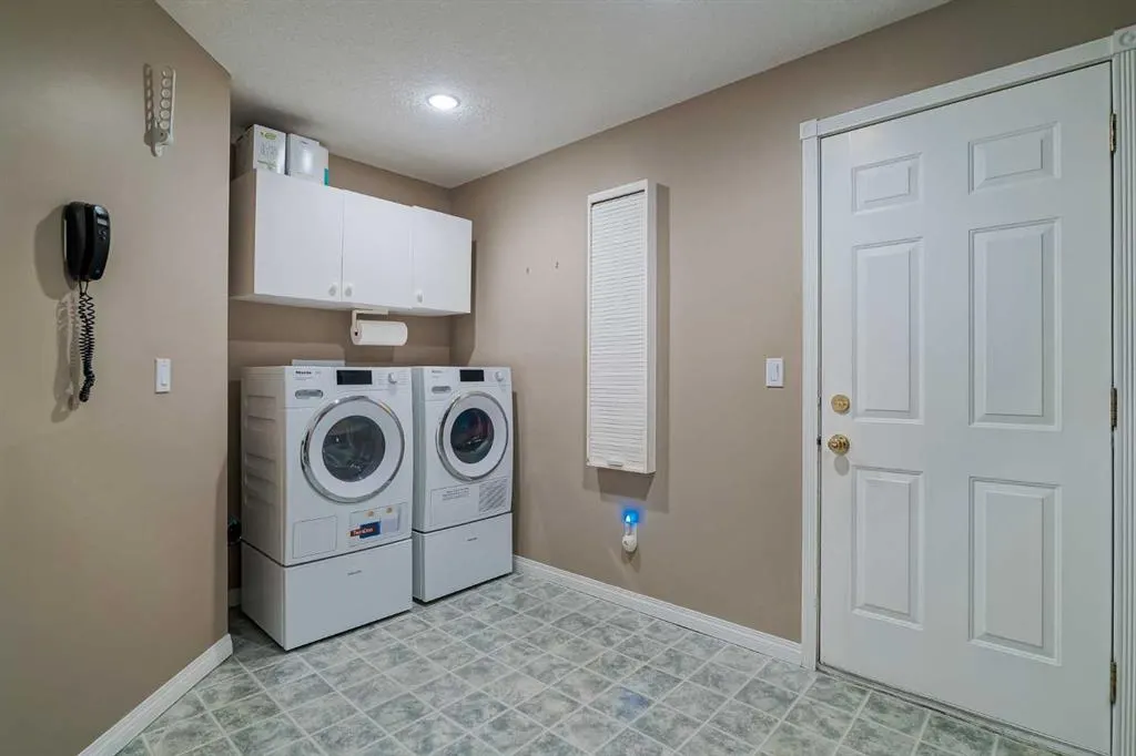 210036 96 Street W