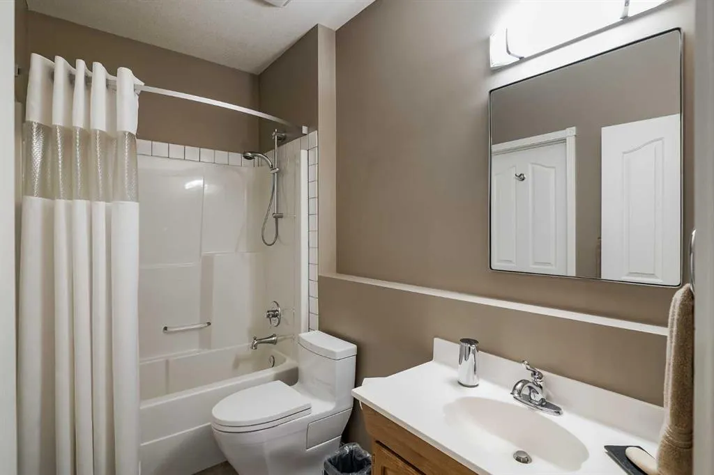 210036 96 Street W