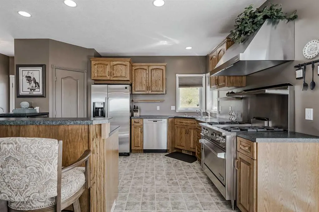 210036 96 Street W