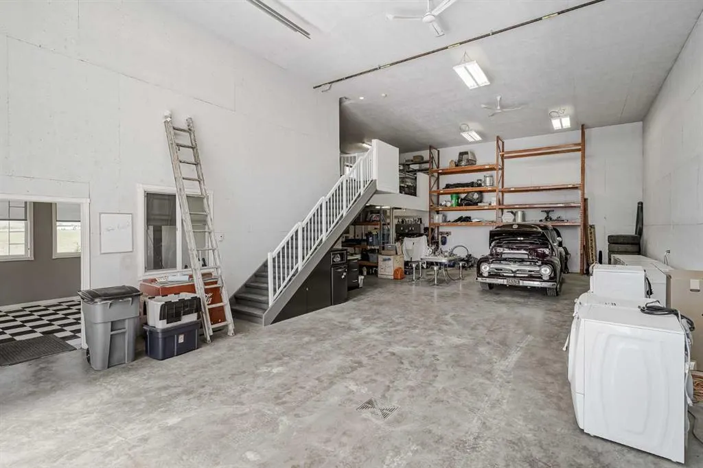210036 96 Street W
