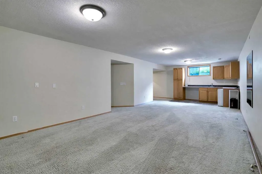 356 Chaparral Drive SE