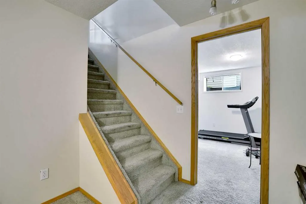 356 Chaparral Drive SE