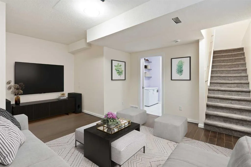 2092 New Brighton Park SE