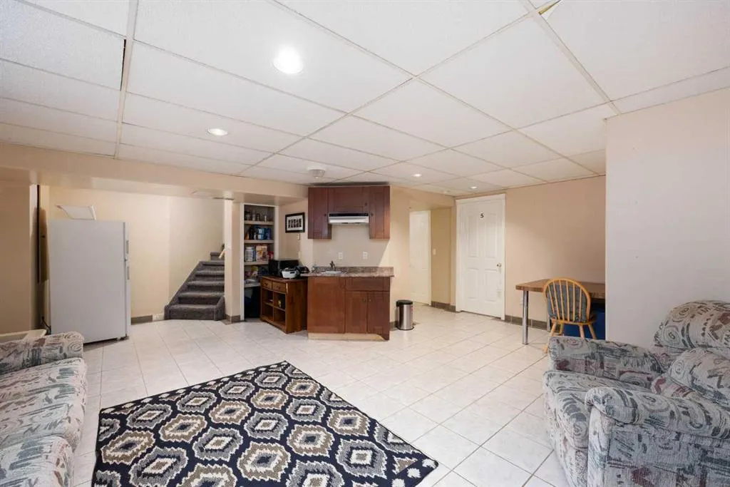 162 St. Laurent Way
