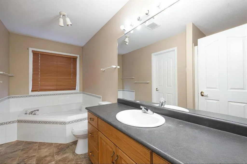 162 St. Laurent Way
