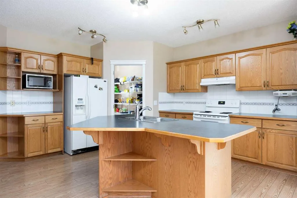 162 St. Laurent Way