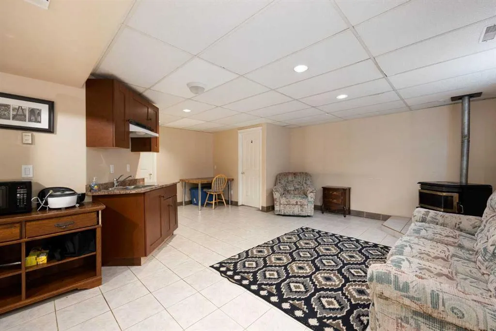 162 St. Laurent Way