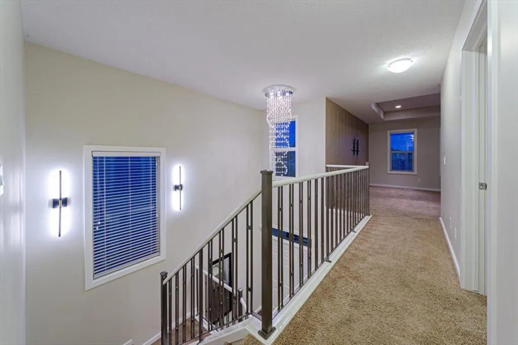 138 Copperpond Street SE