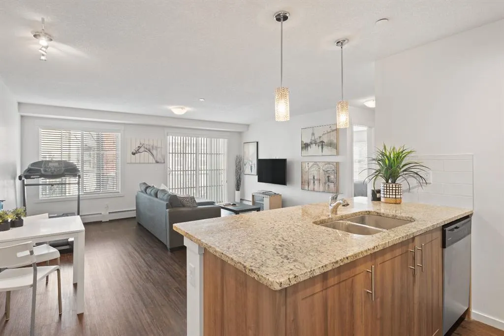 99 Copperstone Park SE, #2209