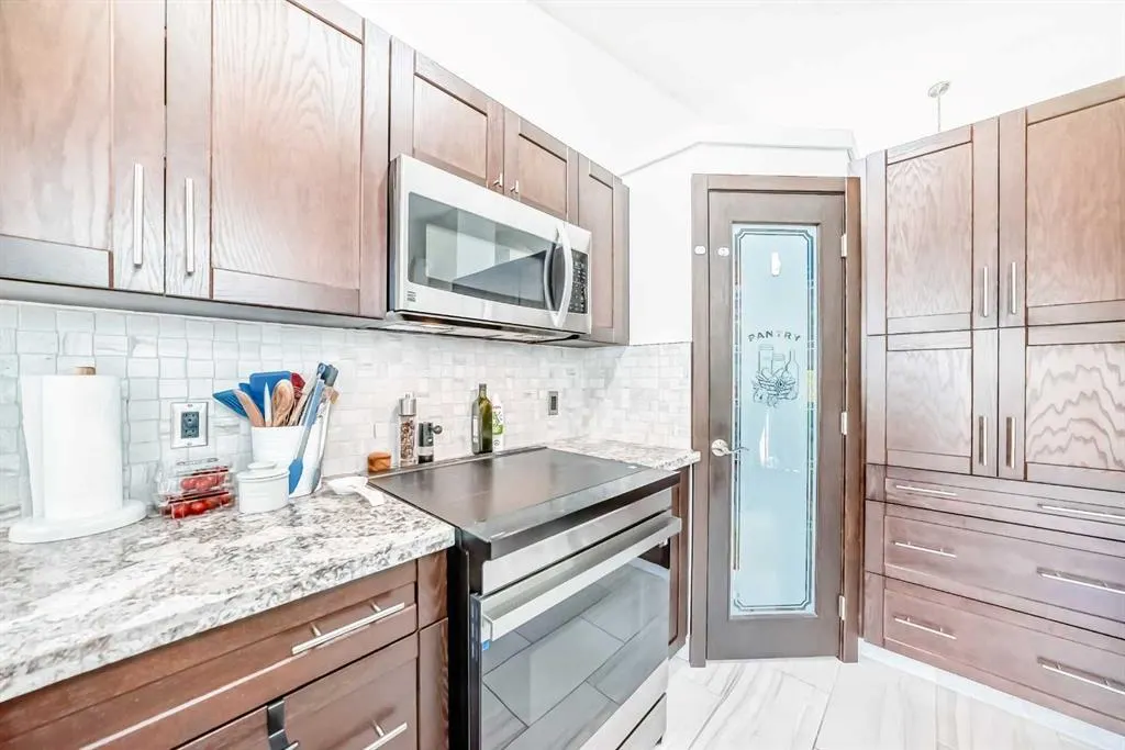 60 Sunlake Road SE
