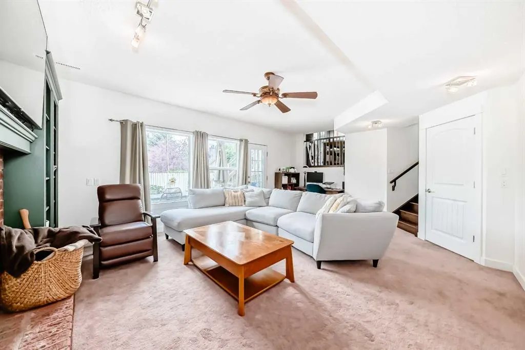60 Sunlake Road SE
