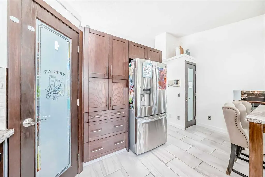 60 Sunlake Road SE