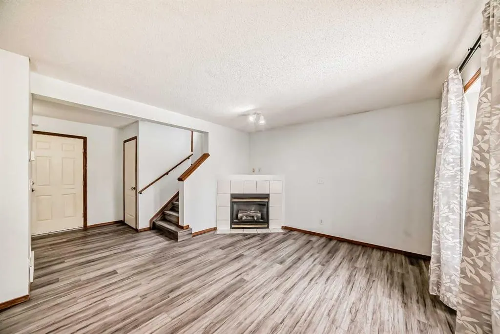 52 Saddleback Way NE