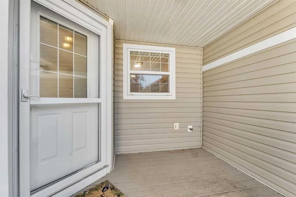 7707 Martha's Haven Park NE, #200