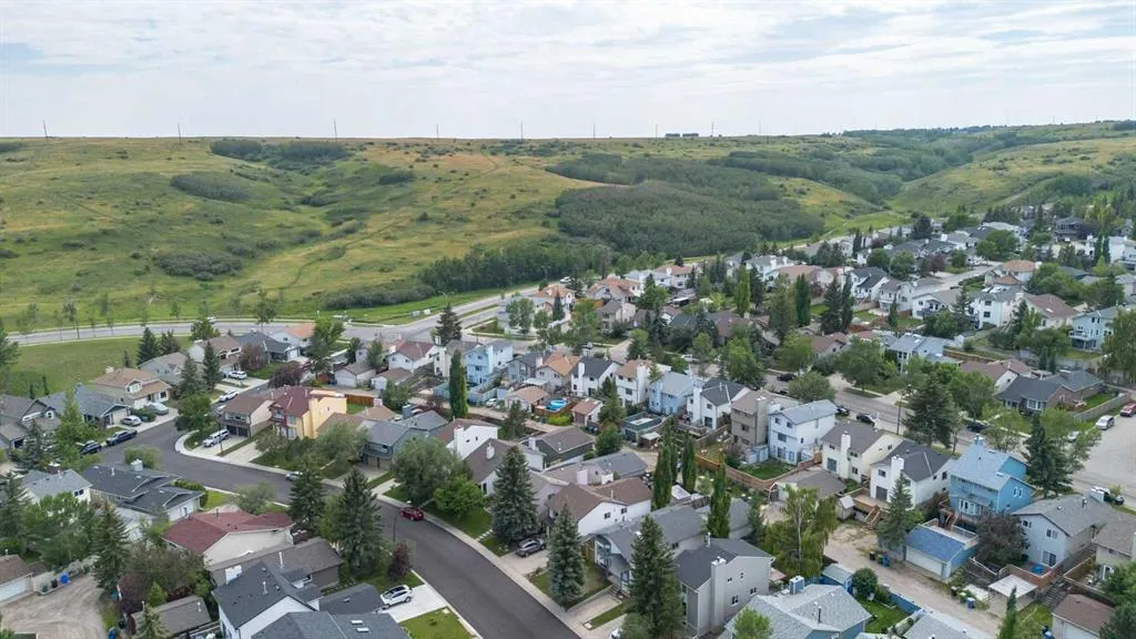 200 Macewan Glen Drive NW