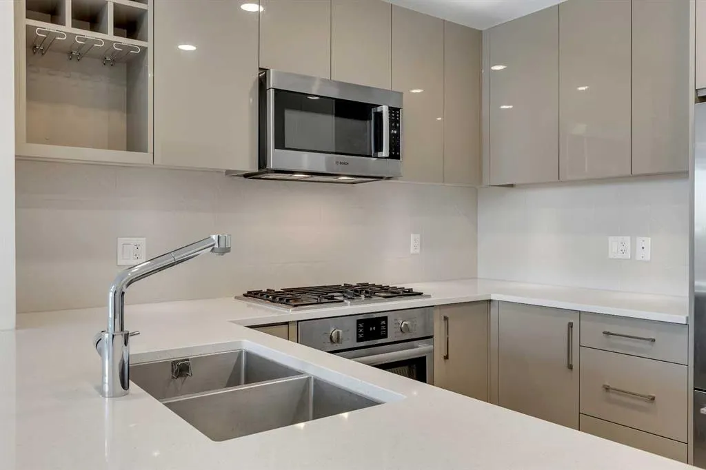 301 10 Street NW, #609