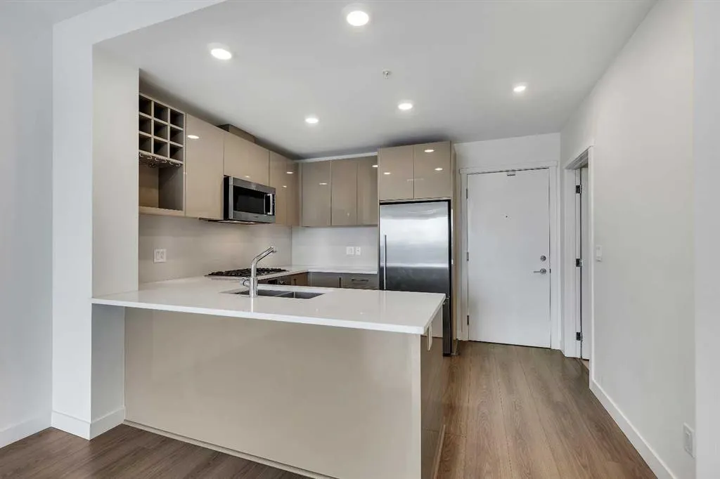 301 10 Street NW, #609