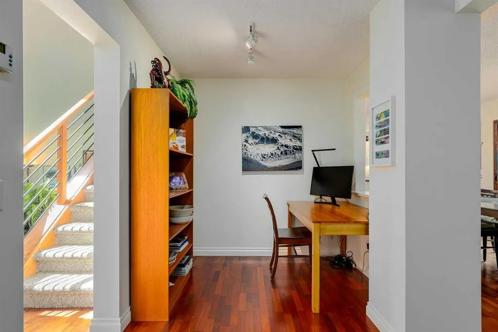 1052 Edgemont Road NW