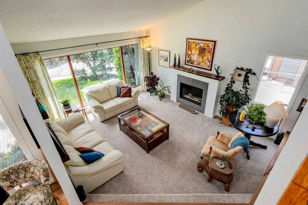 1052 Edgemont Road NW