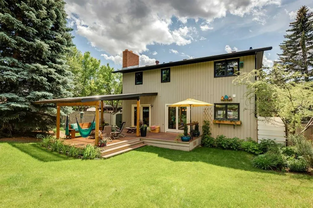 1052 Edgemont Road NW