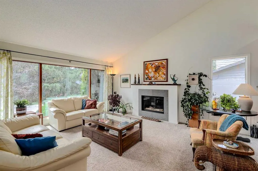 1052 Edgemont Road NW