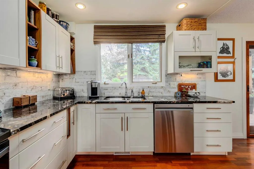 1052 Edgemont Road NW
