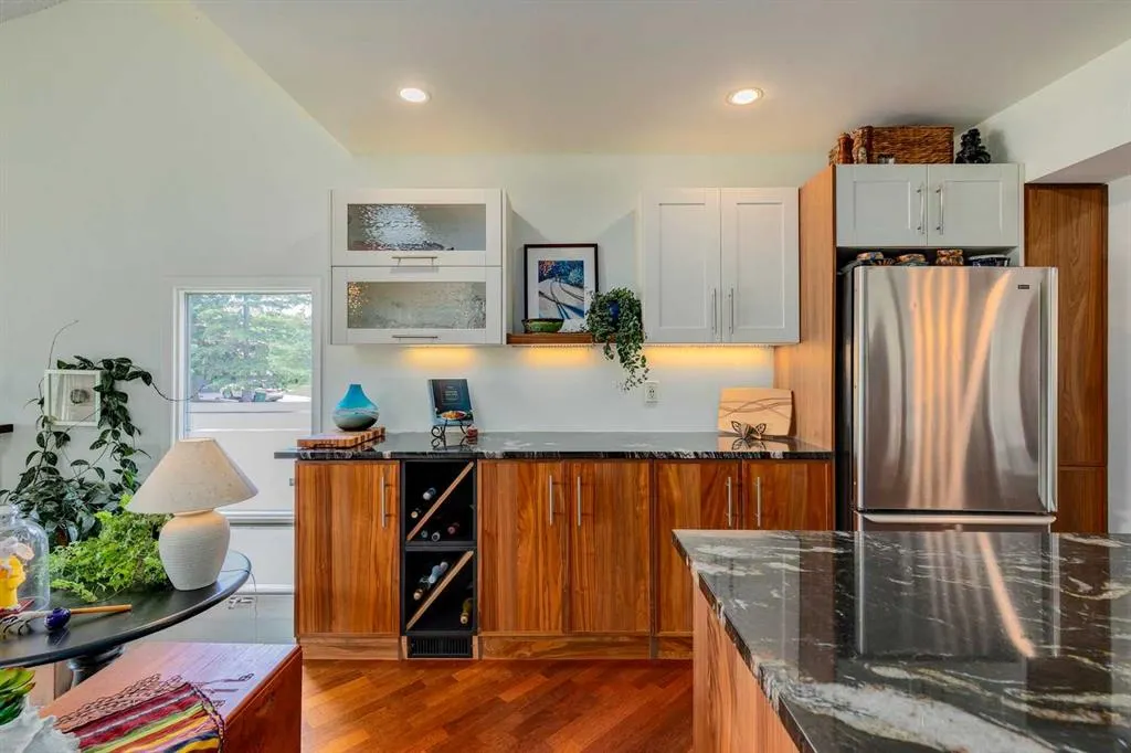 1052 Edgemont Road NW