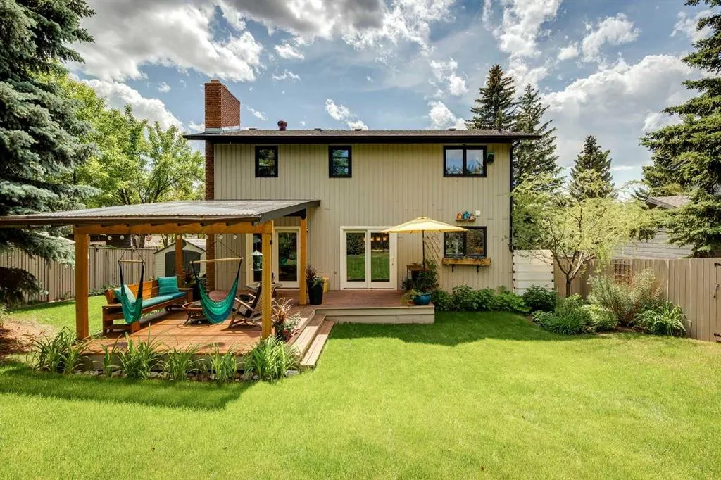 1052 Edgemont Road NW