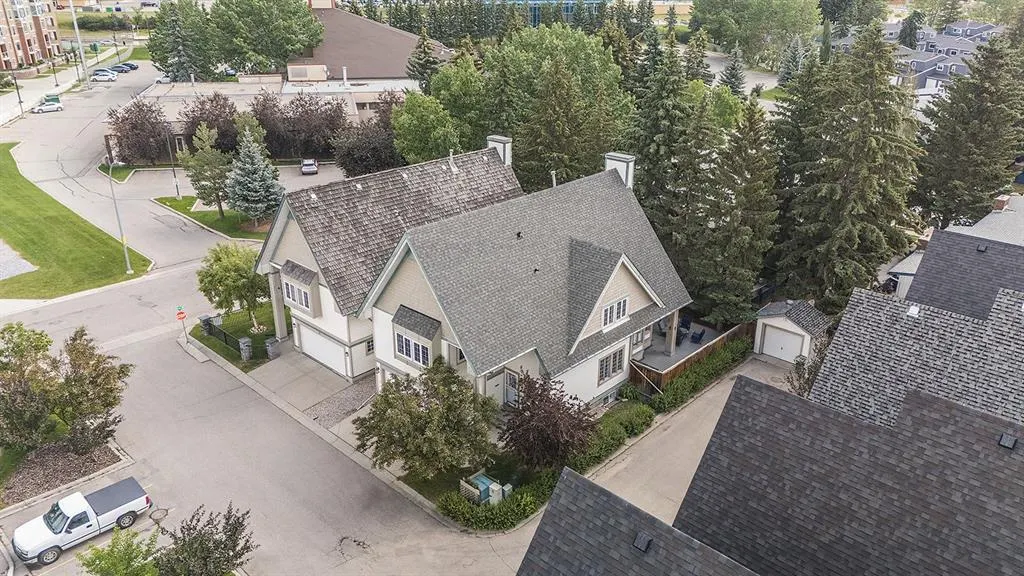 8 Varsity Estates Gardens NW