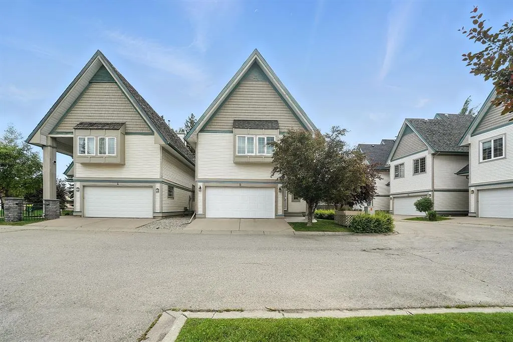 8 Varsity Estates Gardens NW