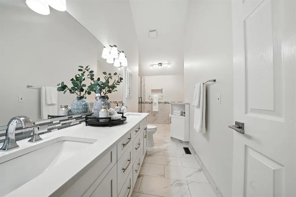 8 Varsity Estates Gardens NW