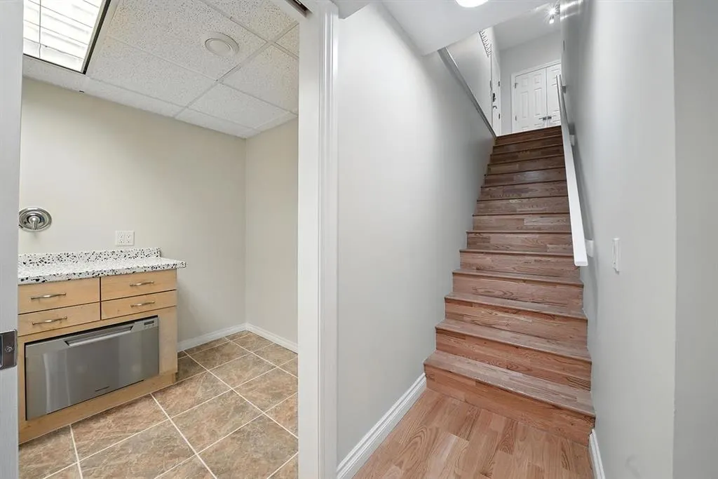 8 Varsity Estates Gardens NW