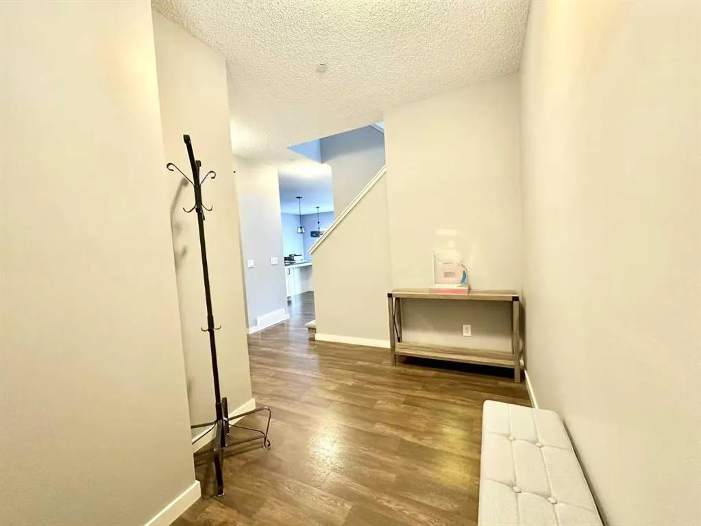 80 Howse Manor NE