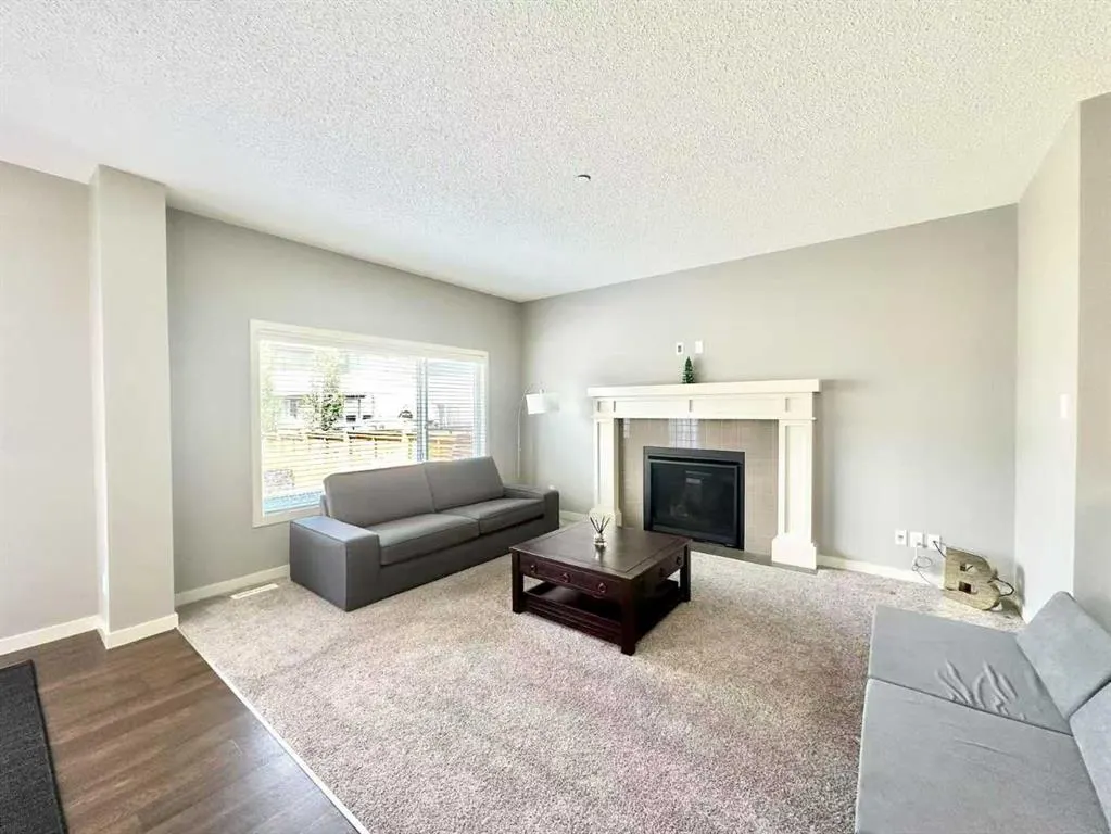 80 Howse Manor NE