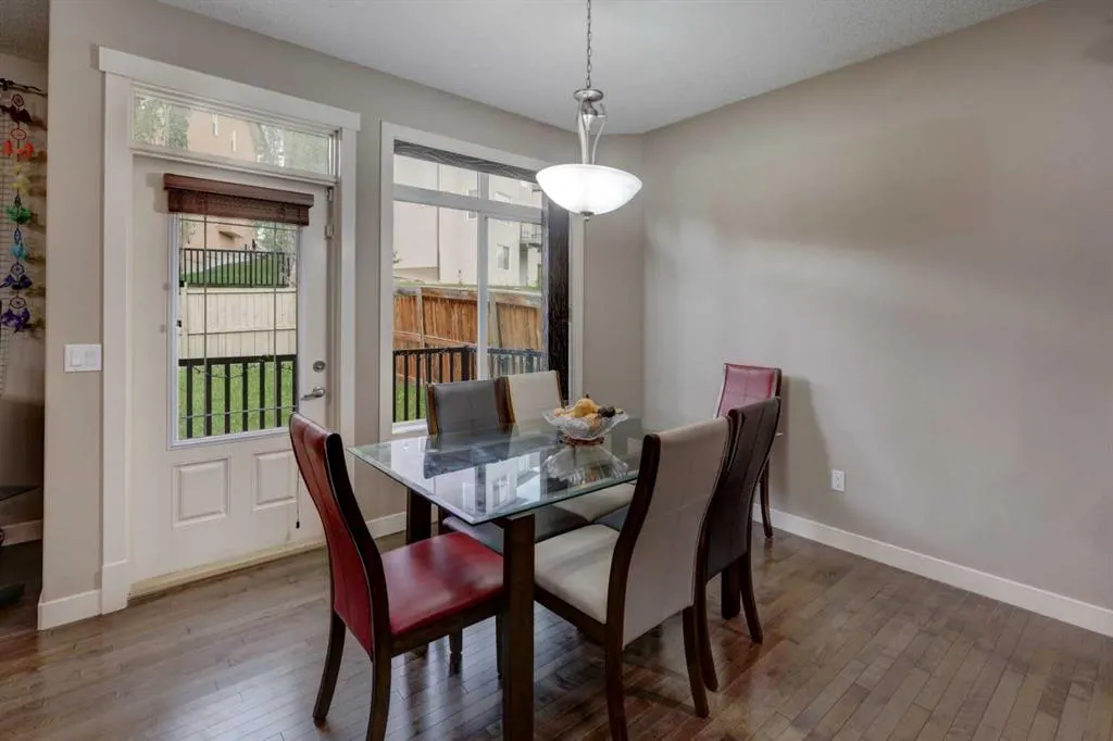 162 Sherwood Hill NW