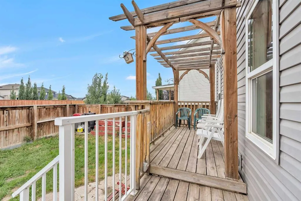 39 Sunrise Crescent NE