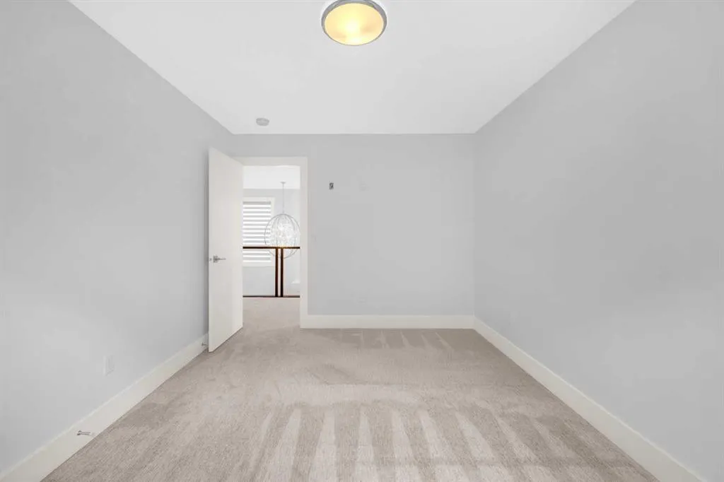 127 Evansview Road NW