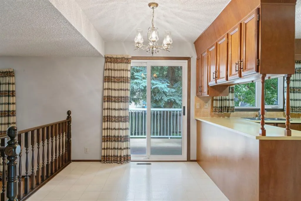 519 Dalcastle Mews NW