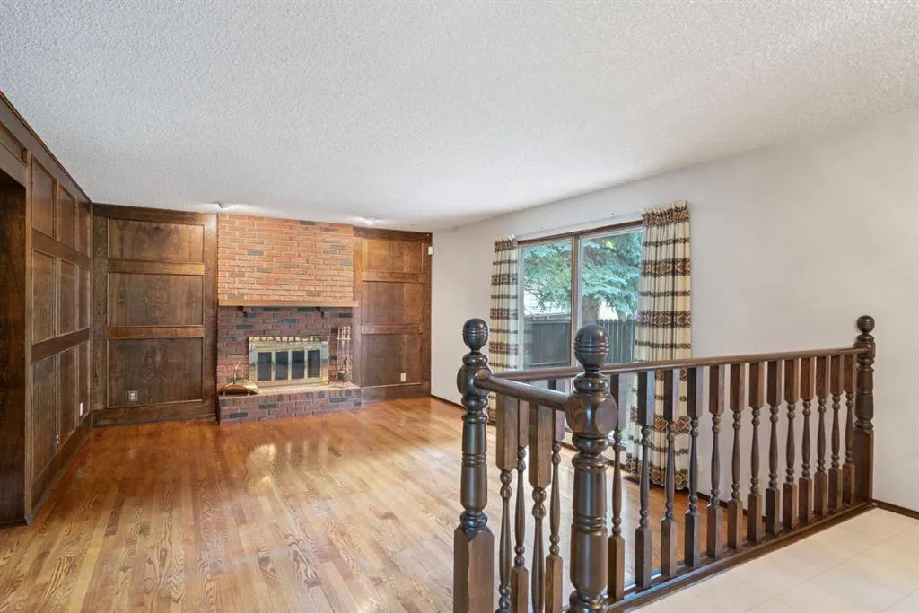 519 Dalcastle Mews NW